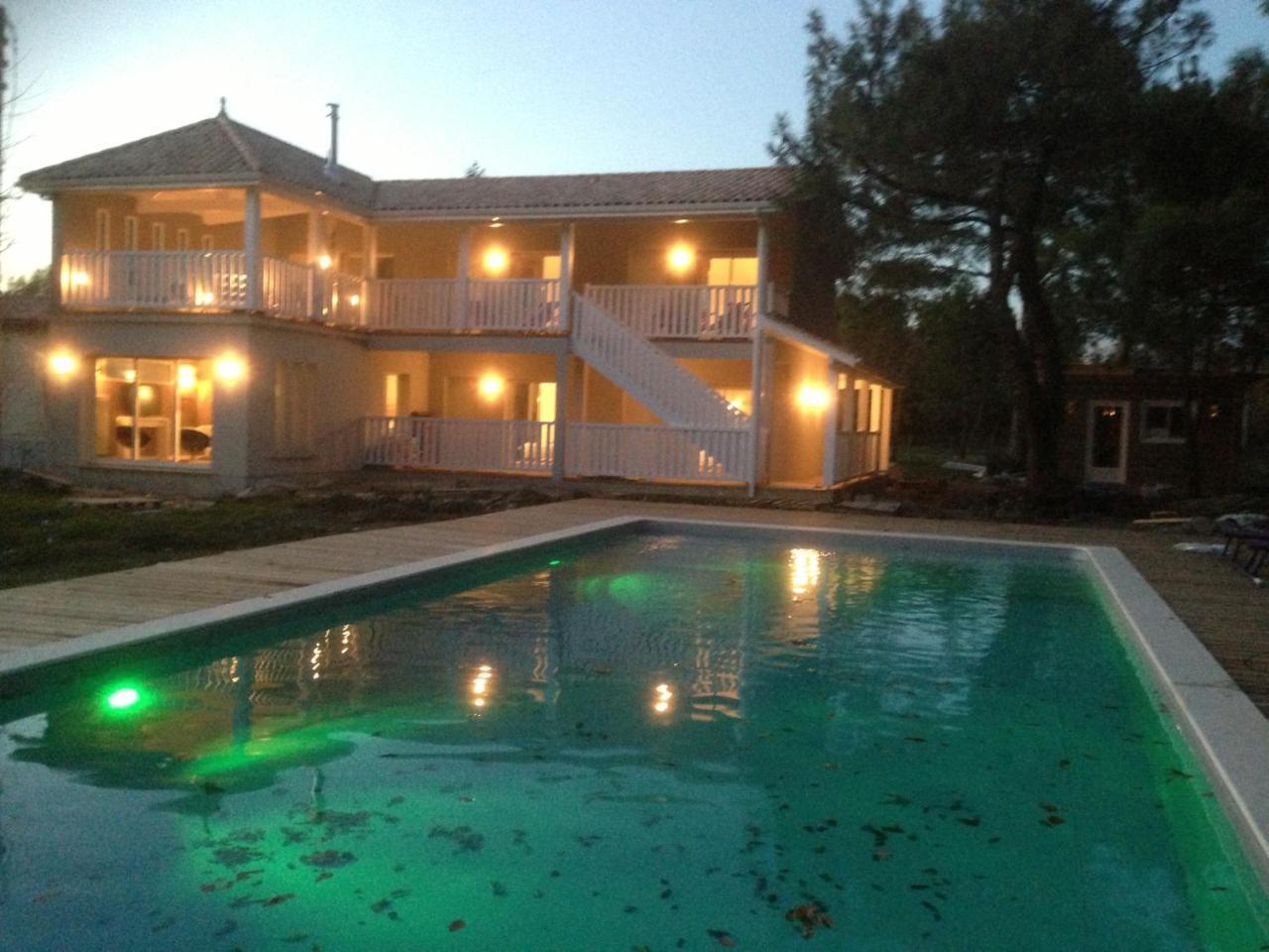 Bed and Breakfast Domaine De Giron Moulis-en-Médoc Exteriér fotografie